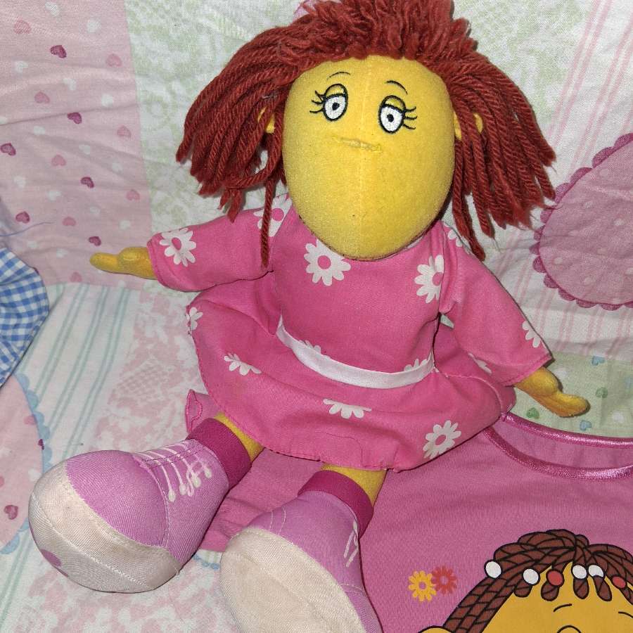 Tweenies Girls Vintage Bundle – M&S Pyjamas, Fizz & Bella Plush + BNIP Hair Ties – 2000s