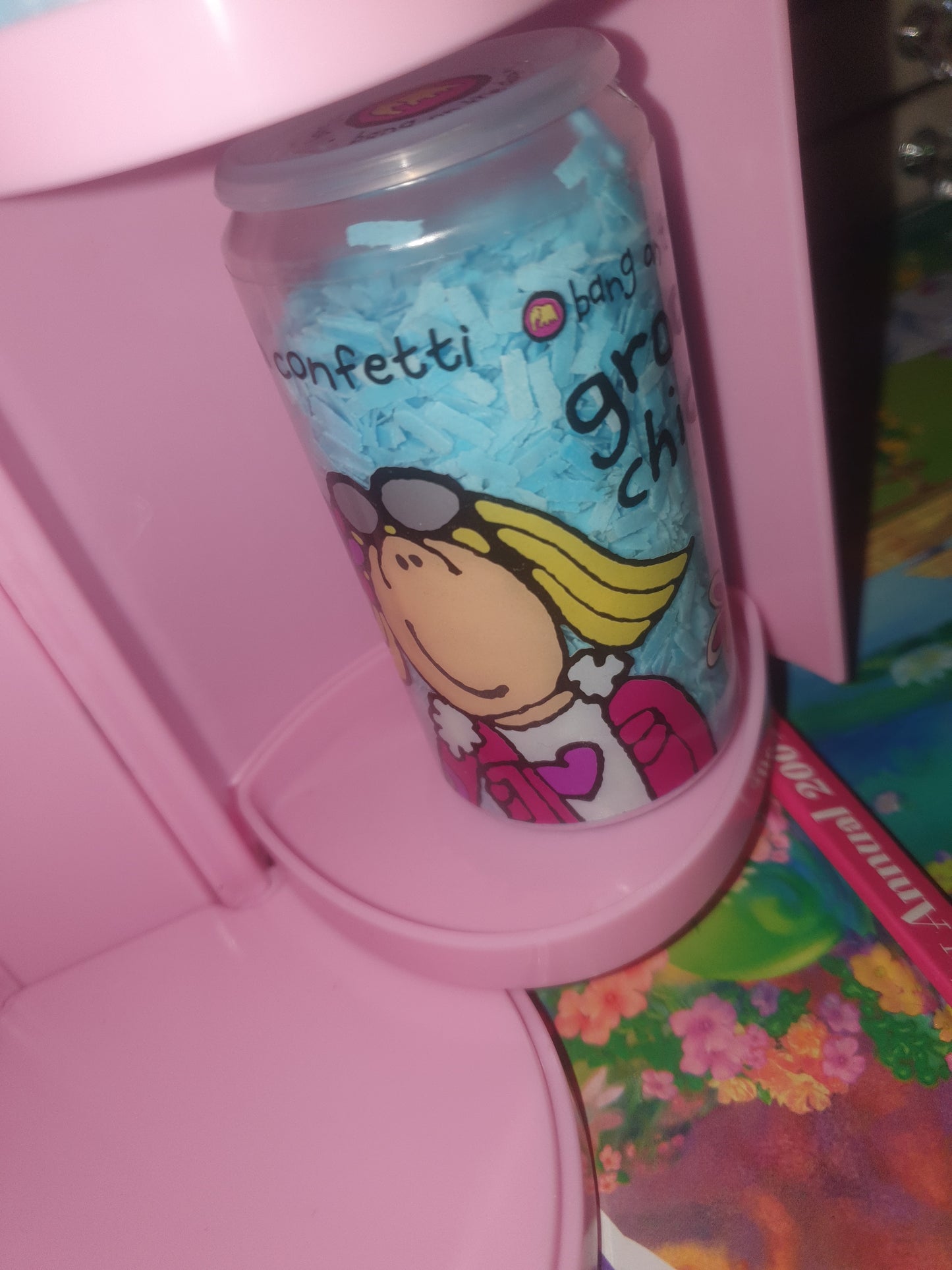 Groovy chick bathroom tidy set.