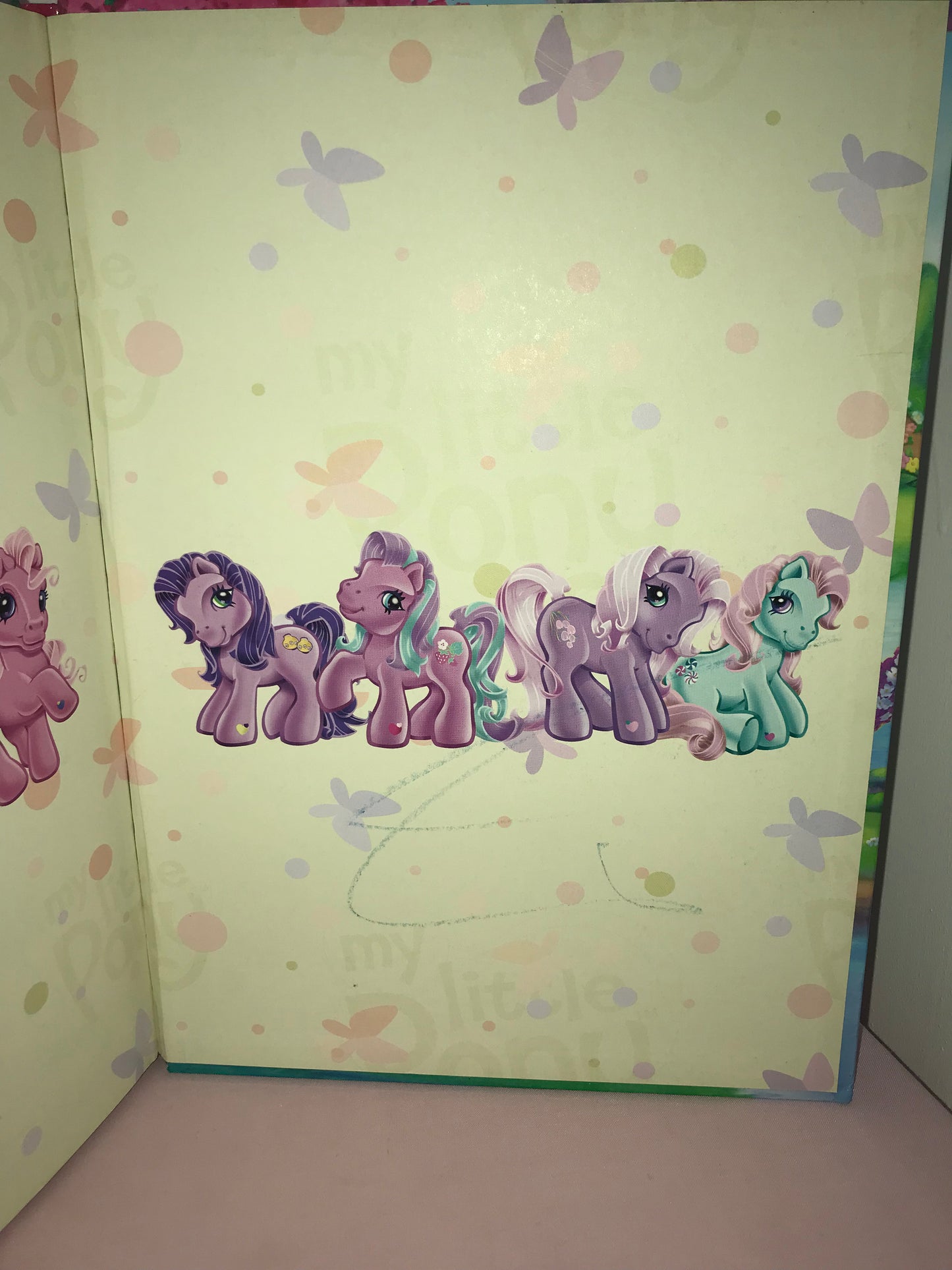 My Little Pony Annual 2004.